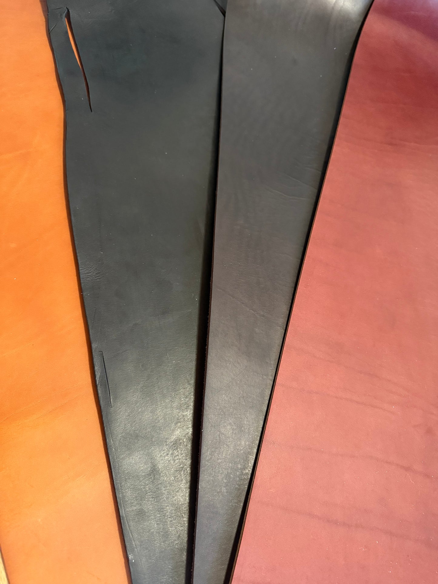 Dish leather straps, col. black. 4.5-5mm from 2m length. Hecht