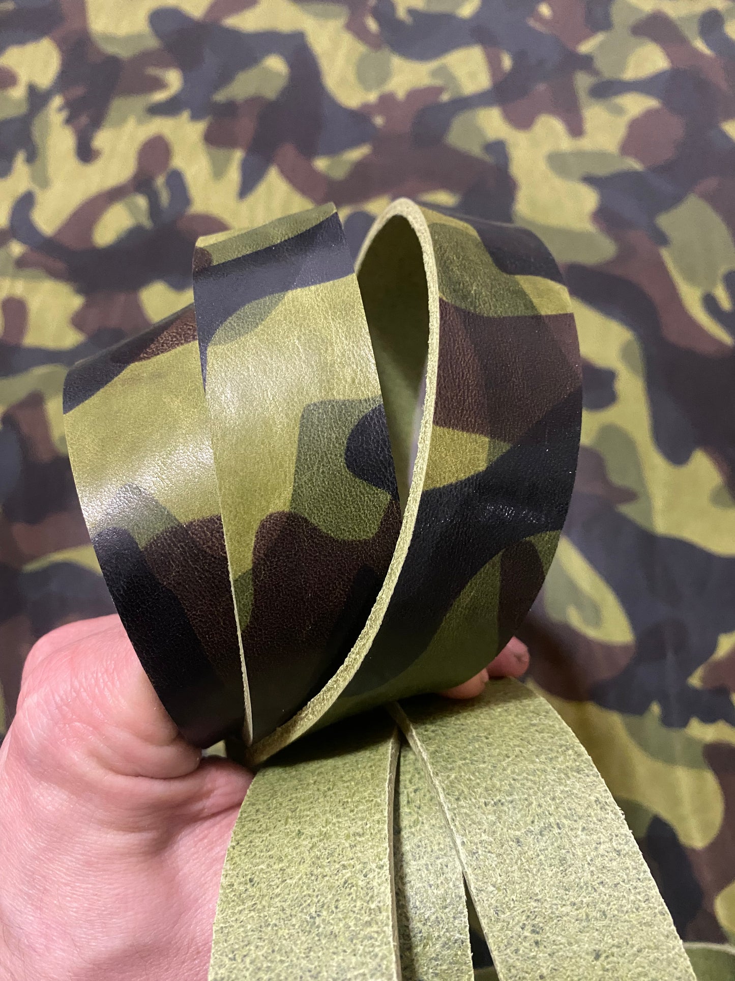 Correa Camuflaje Verde Claro 3.8 - 4 mm | Tamaño: 130-145cms. Cuello