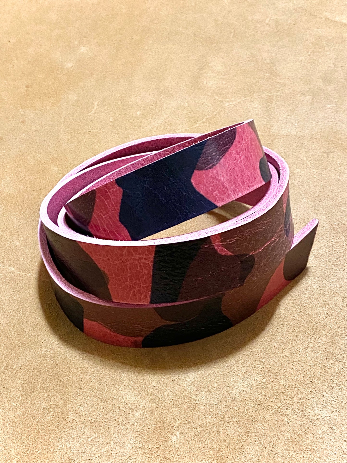 Riemen Camuflaje Rosa 3,8 - 4 mm | Tamaño: 130-135cms. Cuello