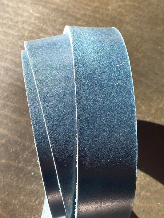 Leather Strap Ocean Pull Up 3 mm | 130 cm. Neck.