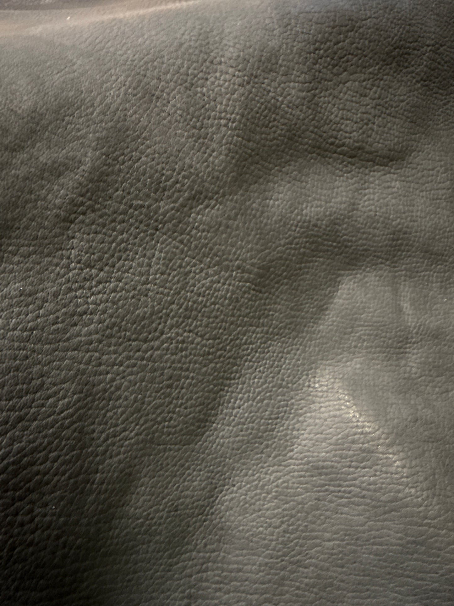 Horse leather Shoulder 1,40 sqm. Dark Grey. 1.6-1.8 mm