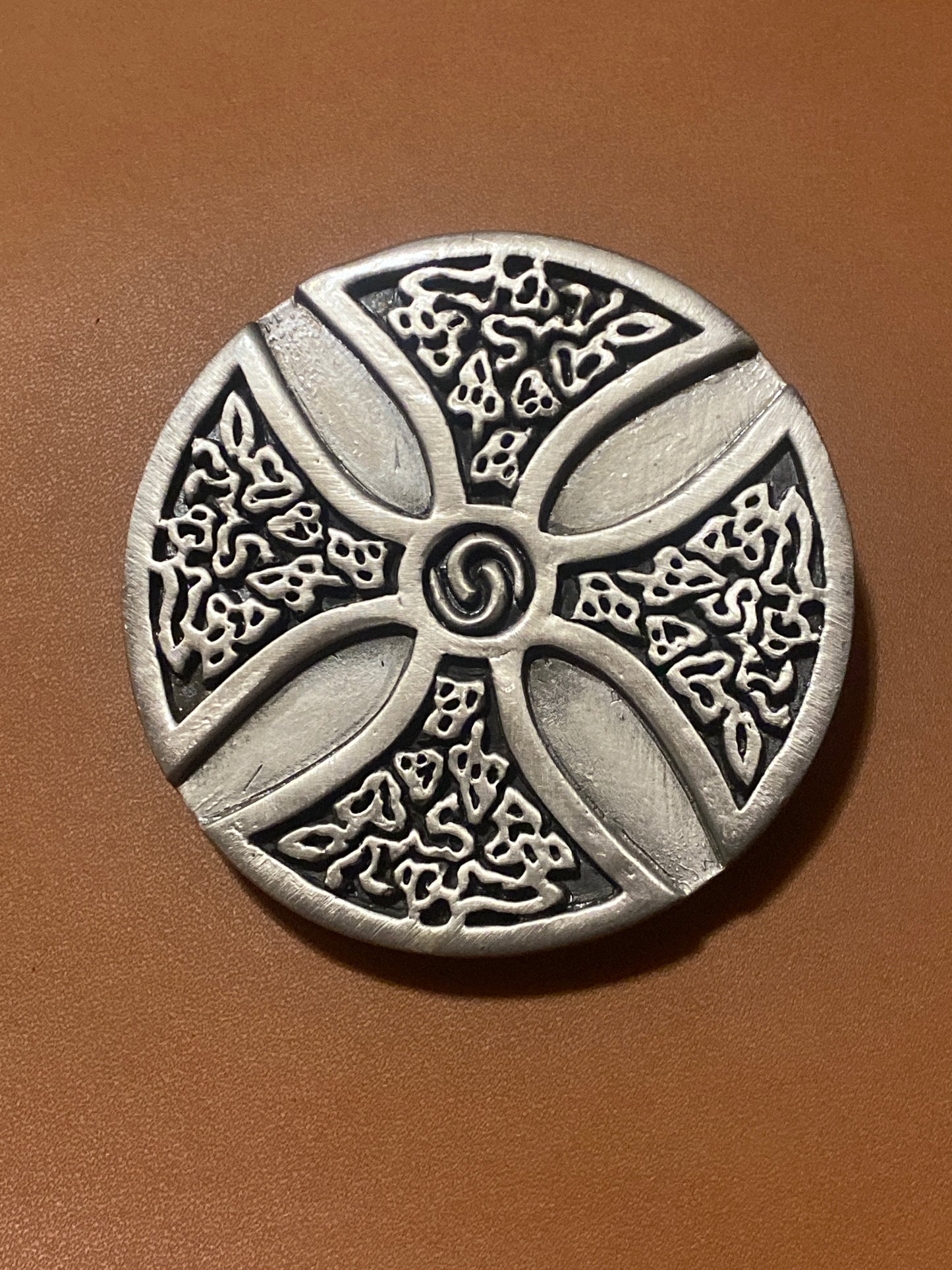 Hebilla de cinturón celta con cruz, 45 mm de diámetro