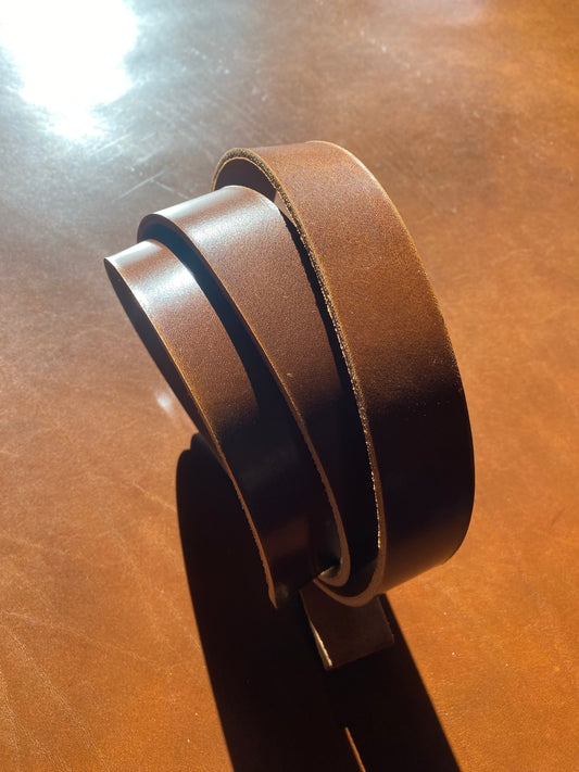 Leather Strap Cognac Pull Up 3 mm | 130 cm. Neck. B-Quality, -15%
