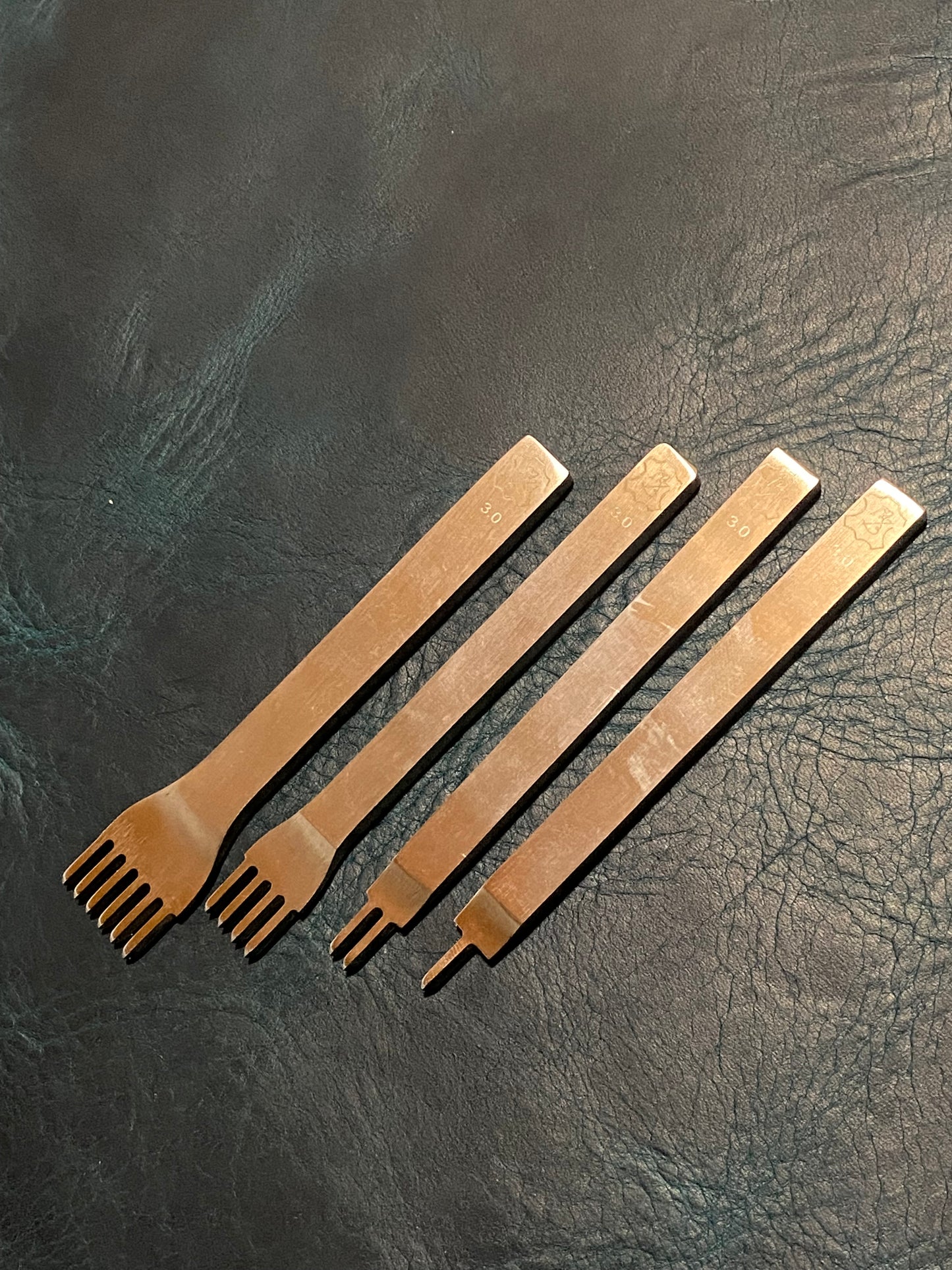 4-piece Basic Set Kevin Lee Basic Pricking Iron Japanese Shape (Diamond Shape)