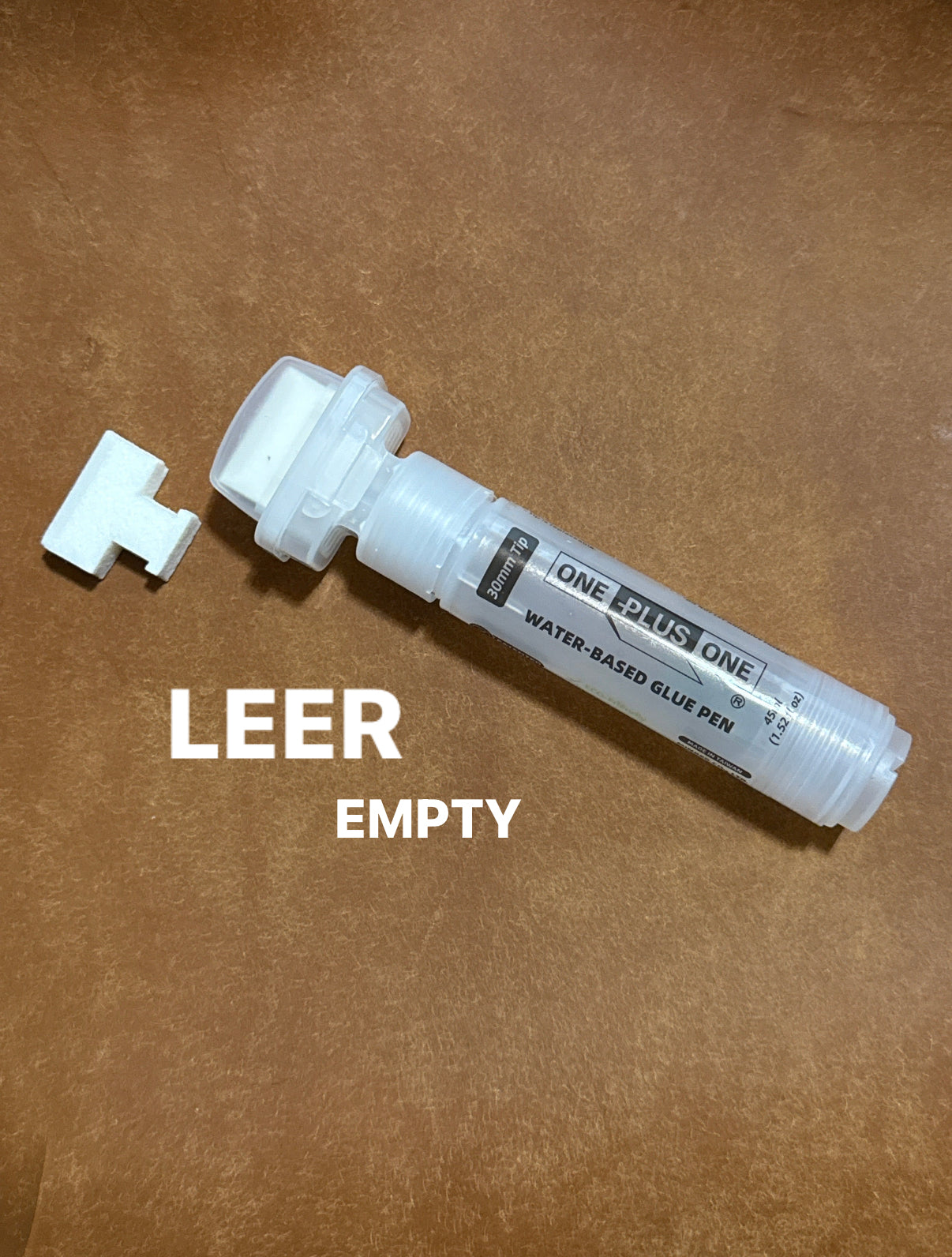 ONE PLUS ONE Glue Pen LEER + 1 Ersatzspitze