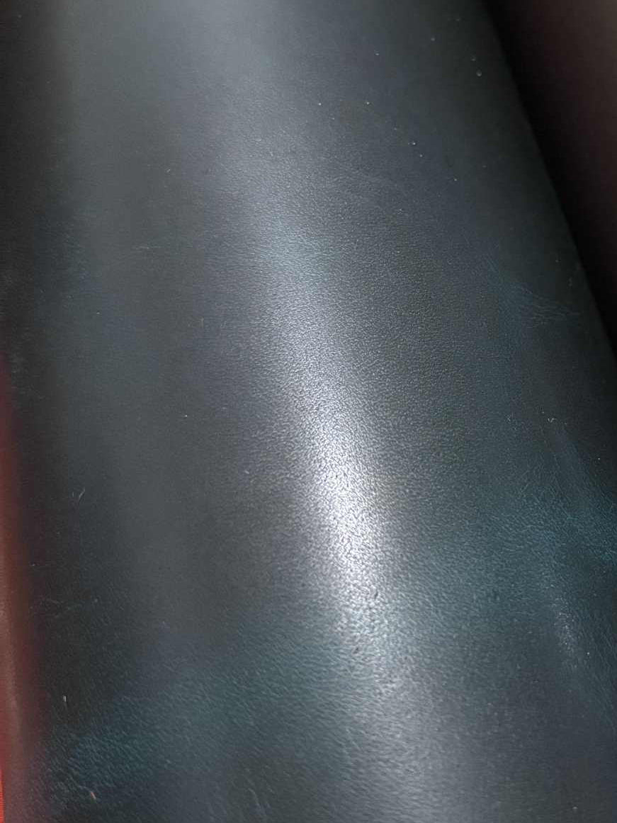 Horween Leder - Cypress „Deep Blue“ 5-6 Oz. 2-2,2mm