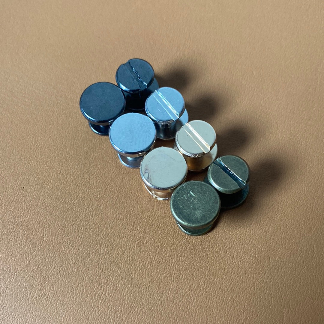 Buchschraube Schaft 5x5 mm. Schlitz o. Kreuz. Hülsenkopf 9mm