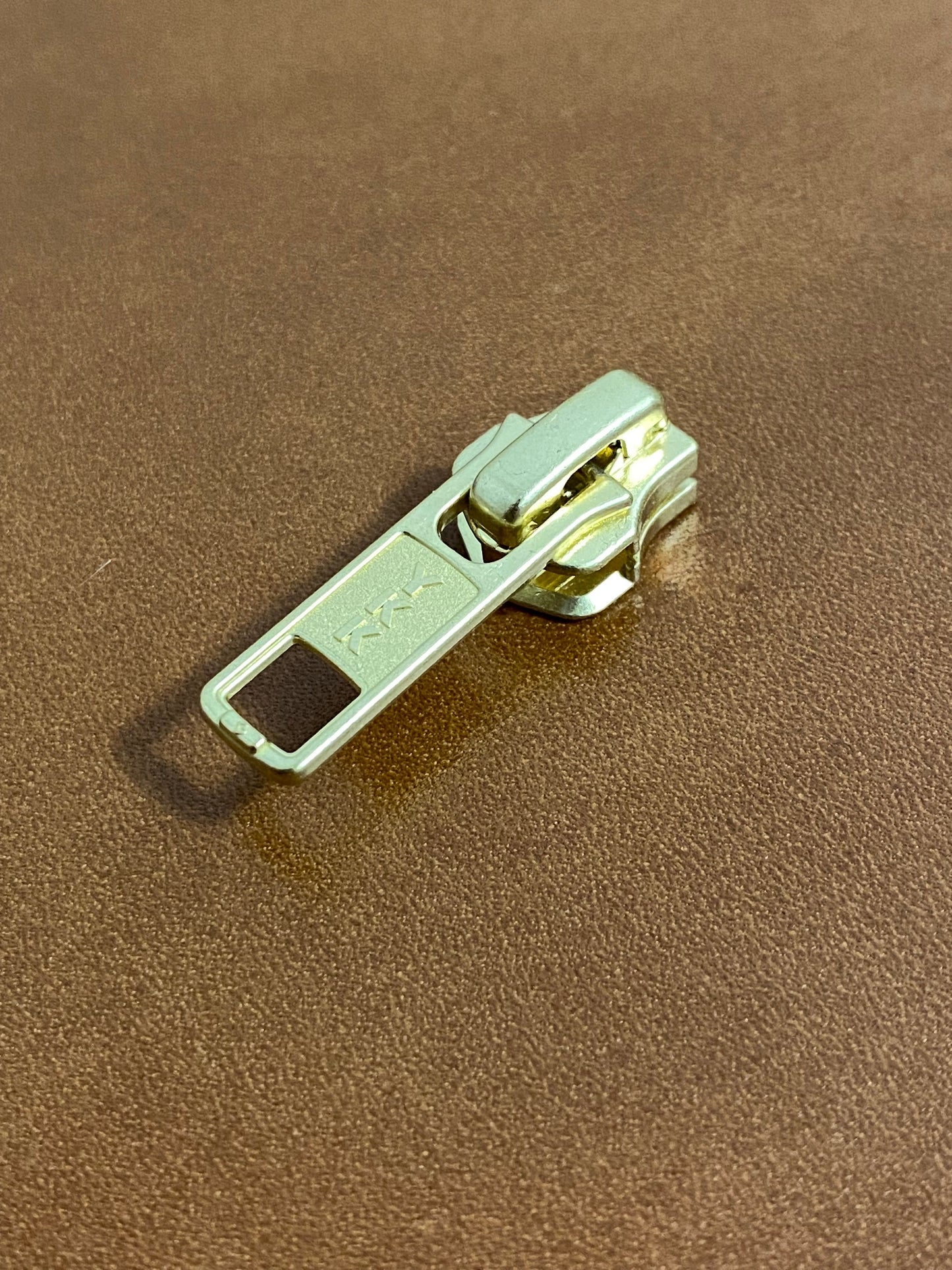 Deslizador YKK de 3 mm