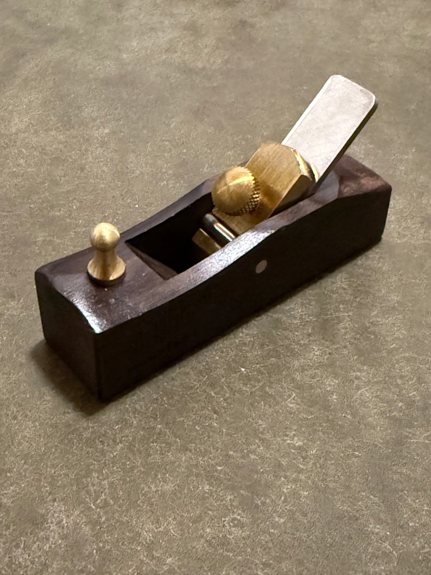kleiner Lederhobel leather plain skivingplane