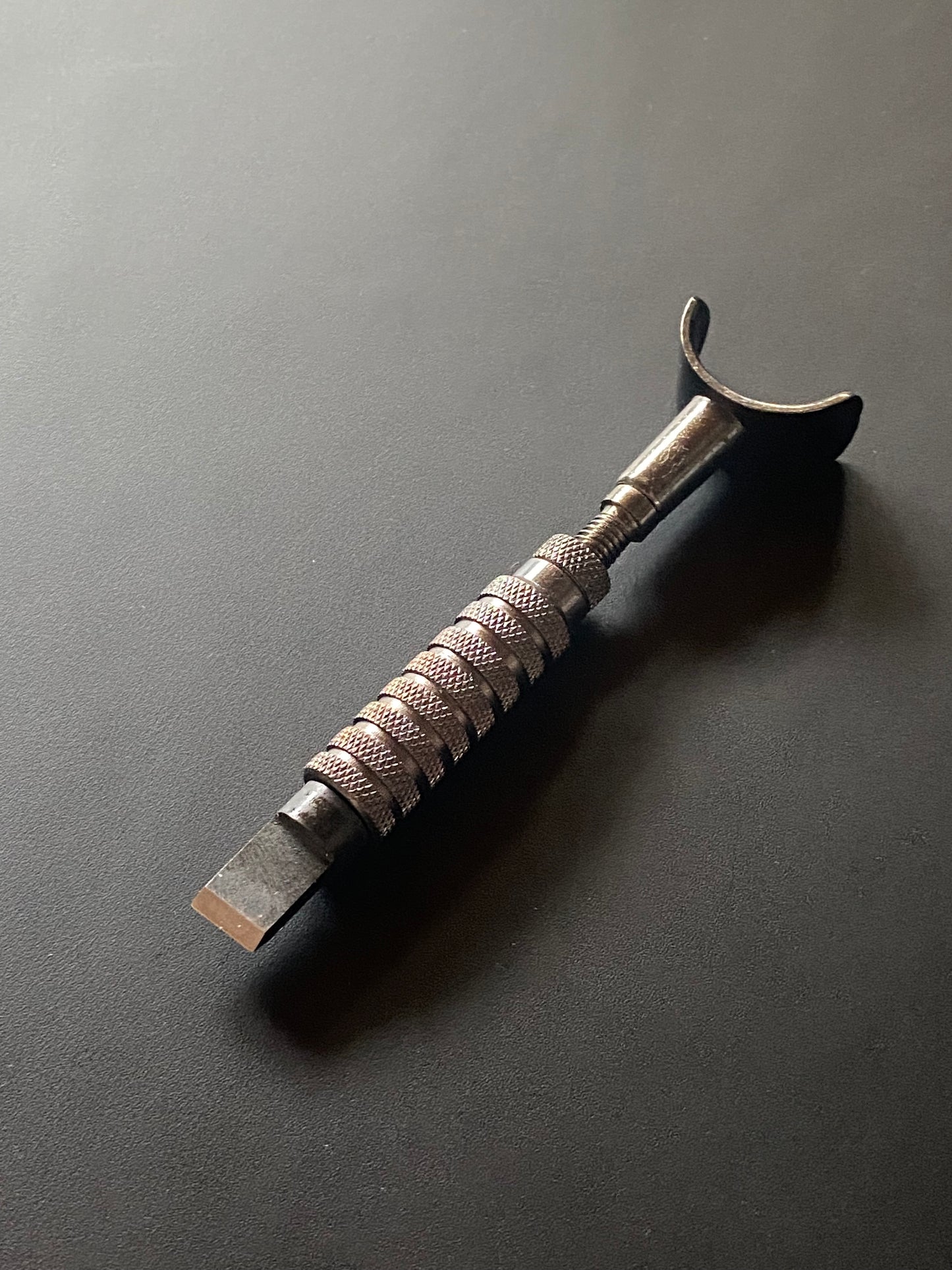 Cuchillo giratorio ajustable en altura 80 - 90 mm