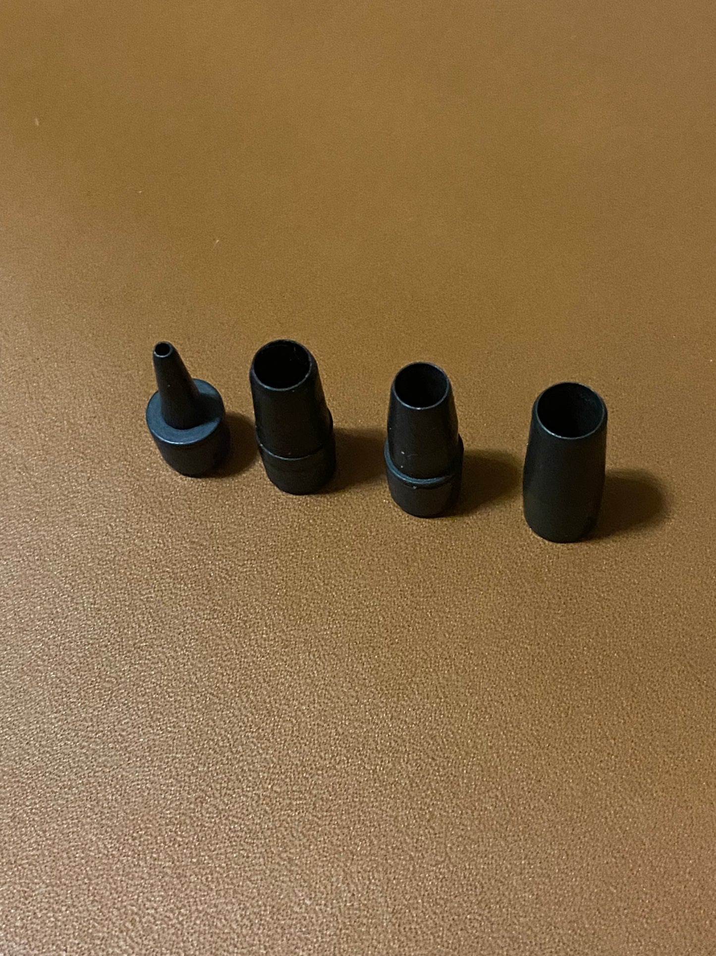 Punch pipes Replacement punch pipes for punch pliers. Round-oval.