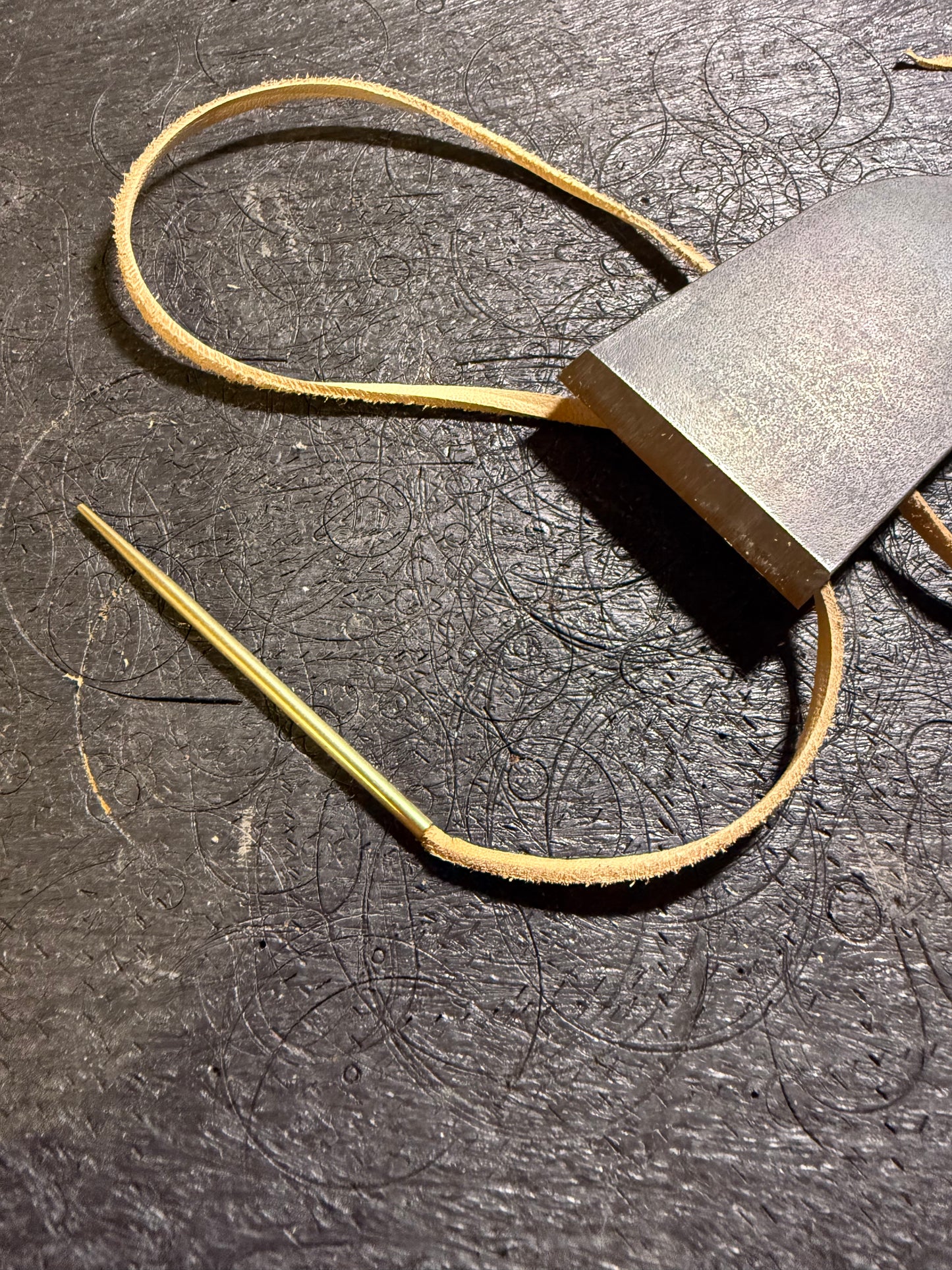OKA Factory Flechtnadel rund mit Innengewinde. Lacing needle. Messing