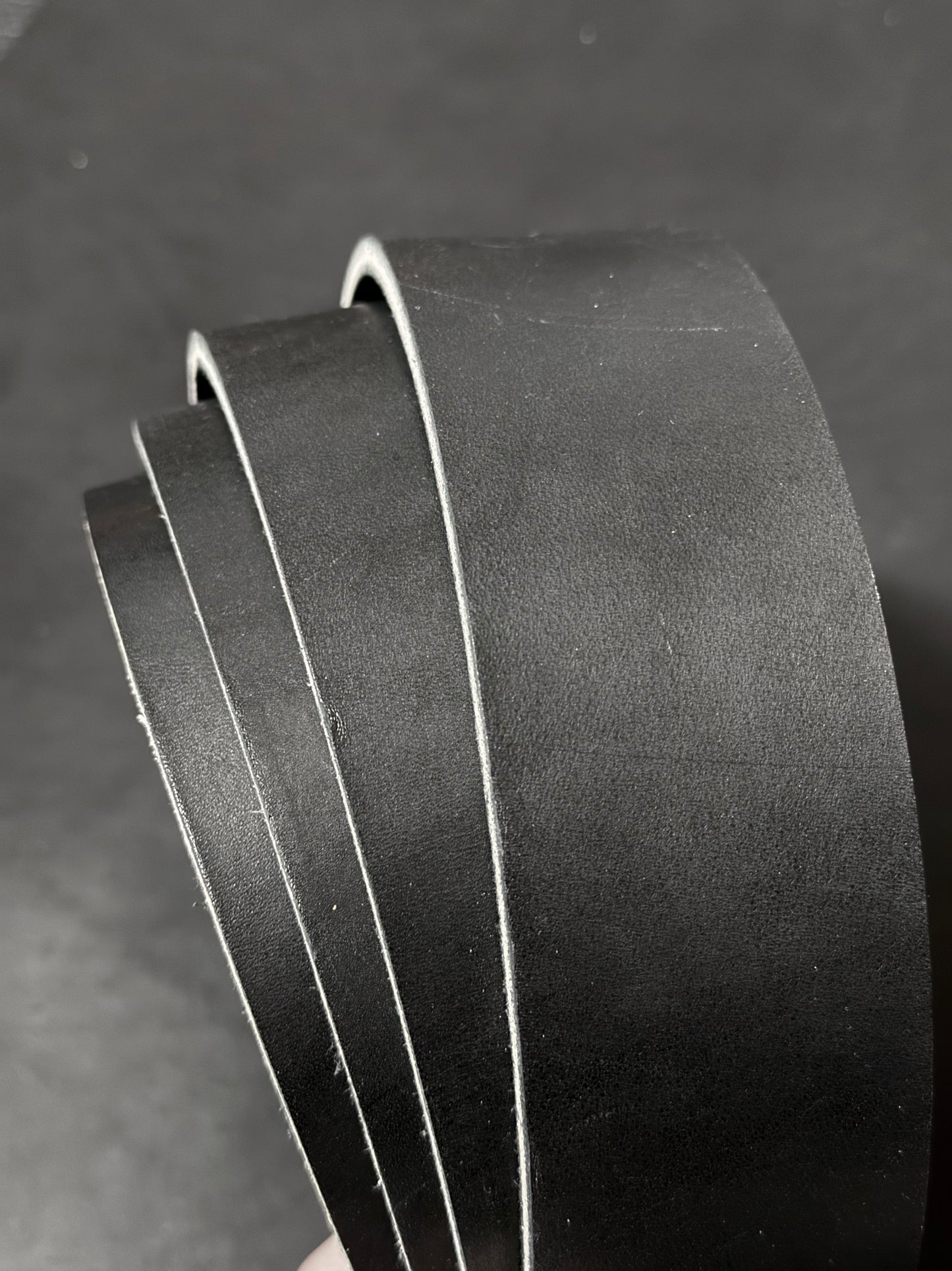 Dish leather straps, col. black. 4.5-5mm from 2m length. Hecht