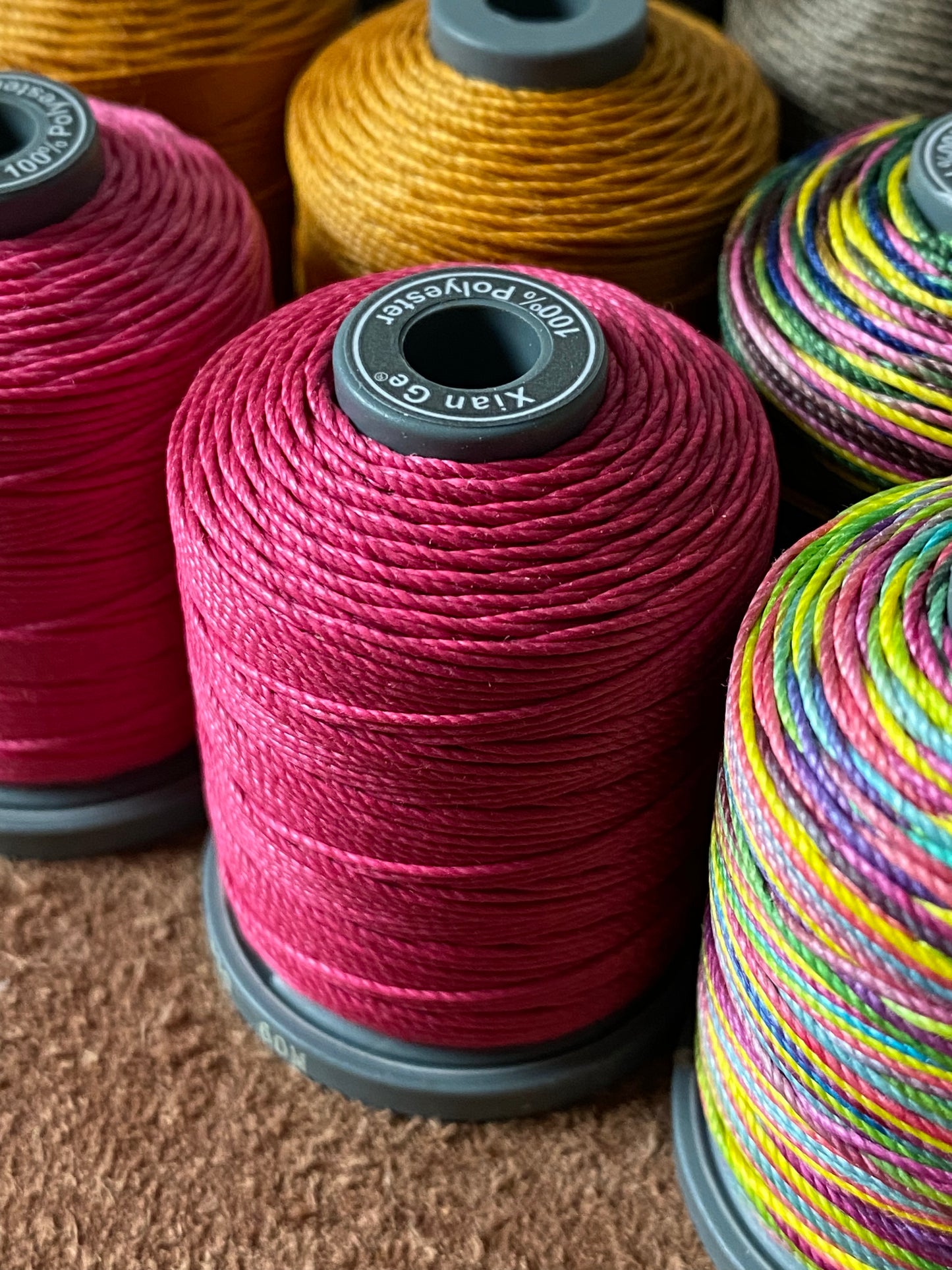 Hilo de poliéster encerado Xiange Twist | 15# 0,6mm | Bobinas de 60m