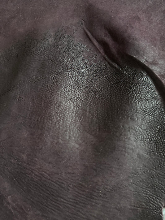 Horse leather Culatta 1,15 sqm. Col. Burgundy. 1.8-2.2 mm
