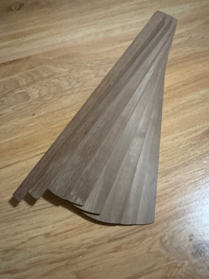 Schlaufenkeil für Gürtel. Walnuss. Handarbeit.
