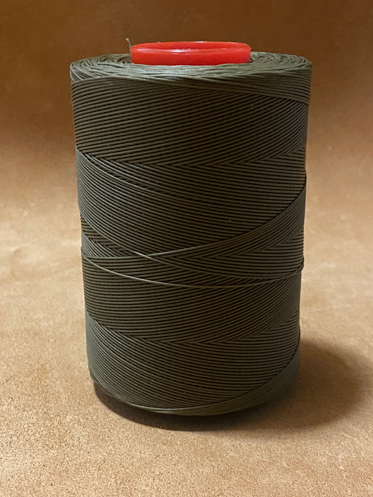 0.6 mm Ritza 25 tiger 100 m spool | Sewing thread for leather, waxed. Hand stitch, flat shape