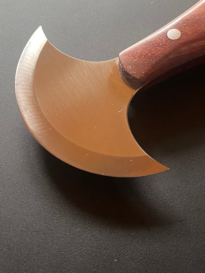 KL Small circular knife for leather work. KL Full-tang small round knife