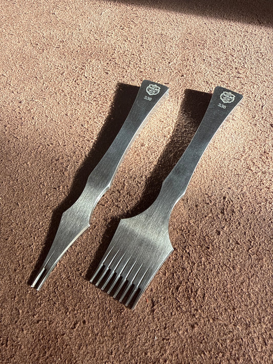 2er Set 2+8 Zinken Kevin Lee Premium Prickeisen französische Form.