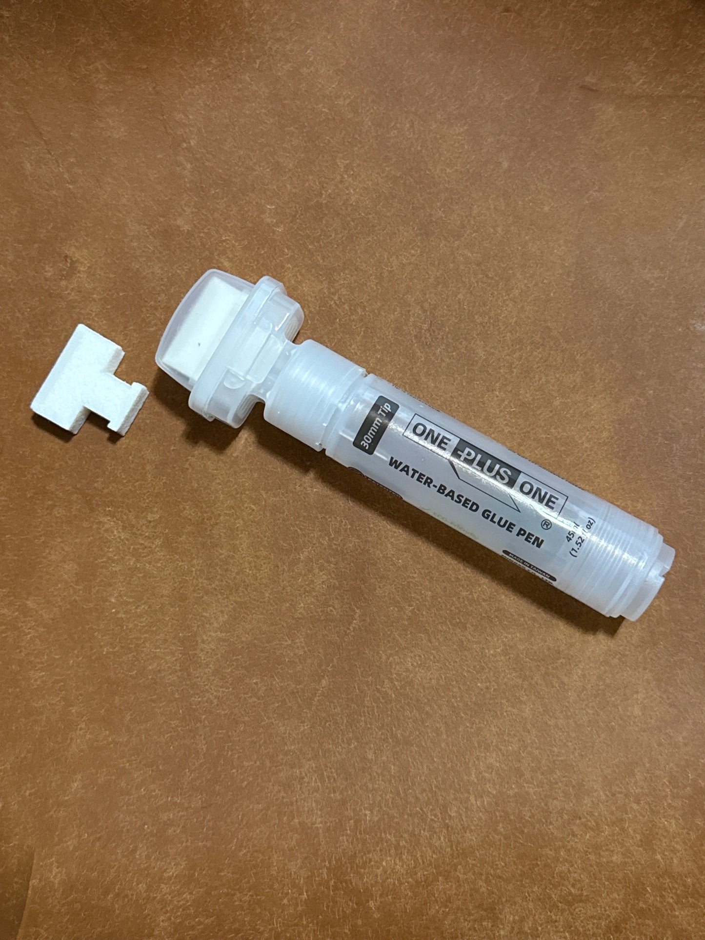 ONE PLUS ONE Glue Pen LEER + 1 Ersatzspitze