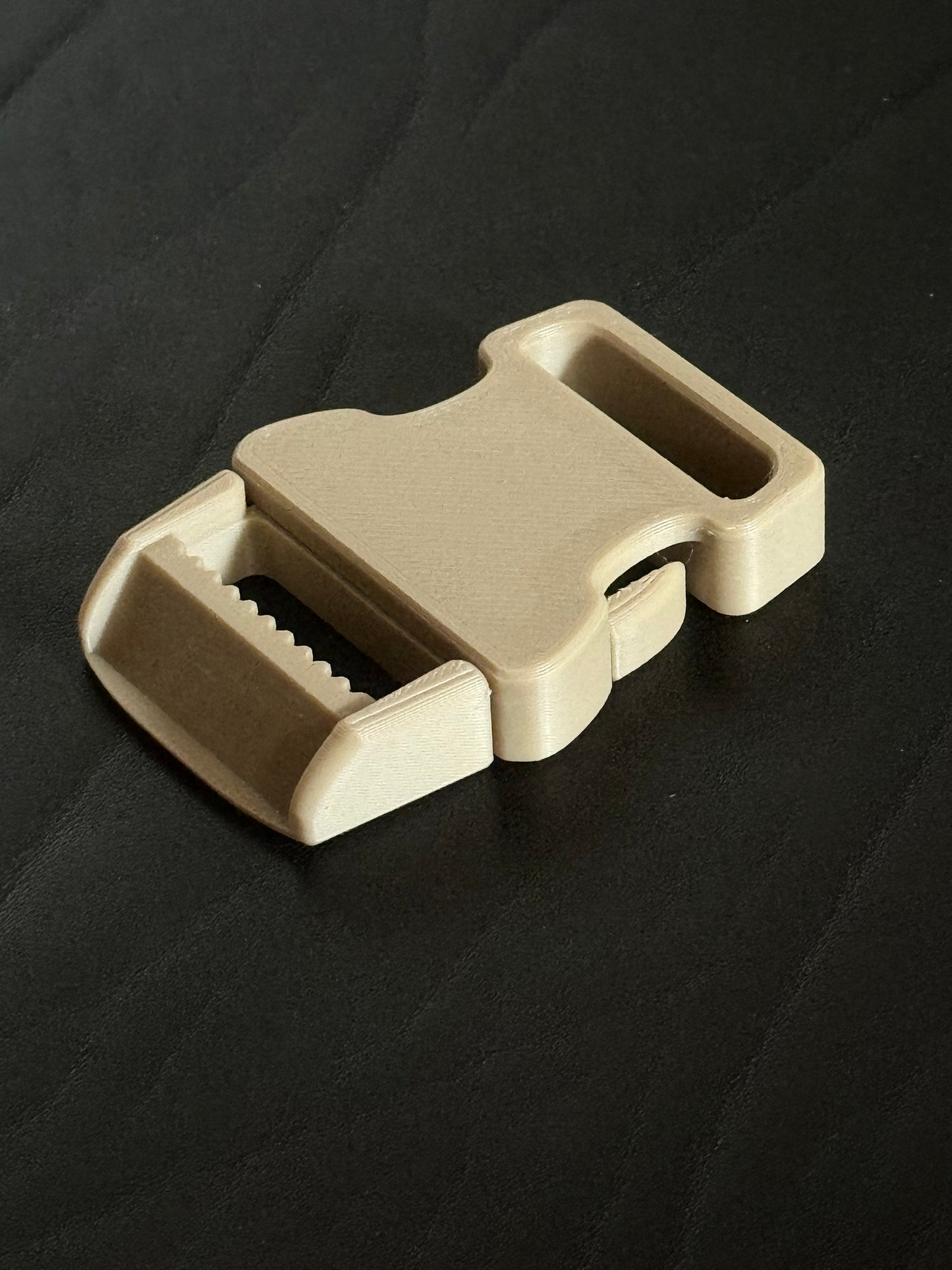Snap Buckles plant based PLA Bioplastic.