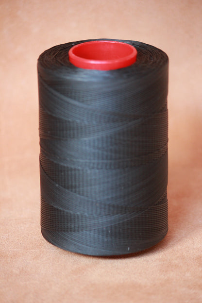 0.6 mm Ritza 25 tiger 50 m spool | Sewing thread for leather, waxed. Hand stitch, flat shape