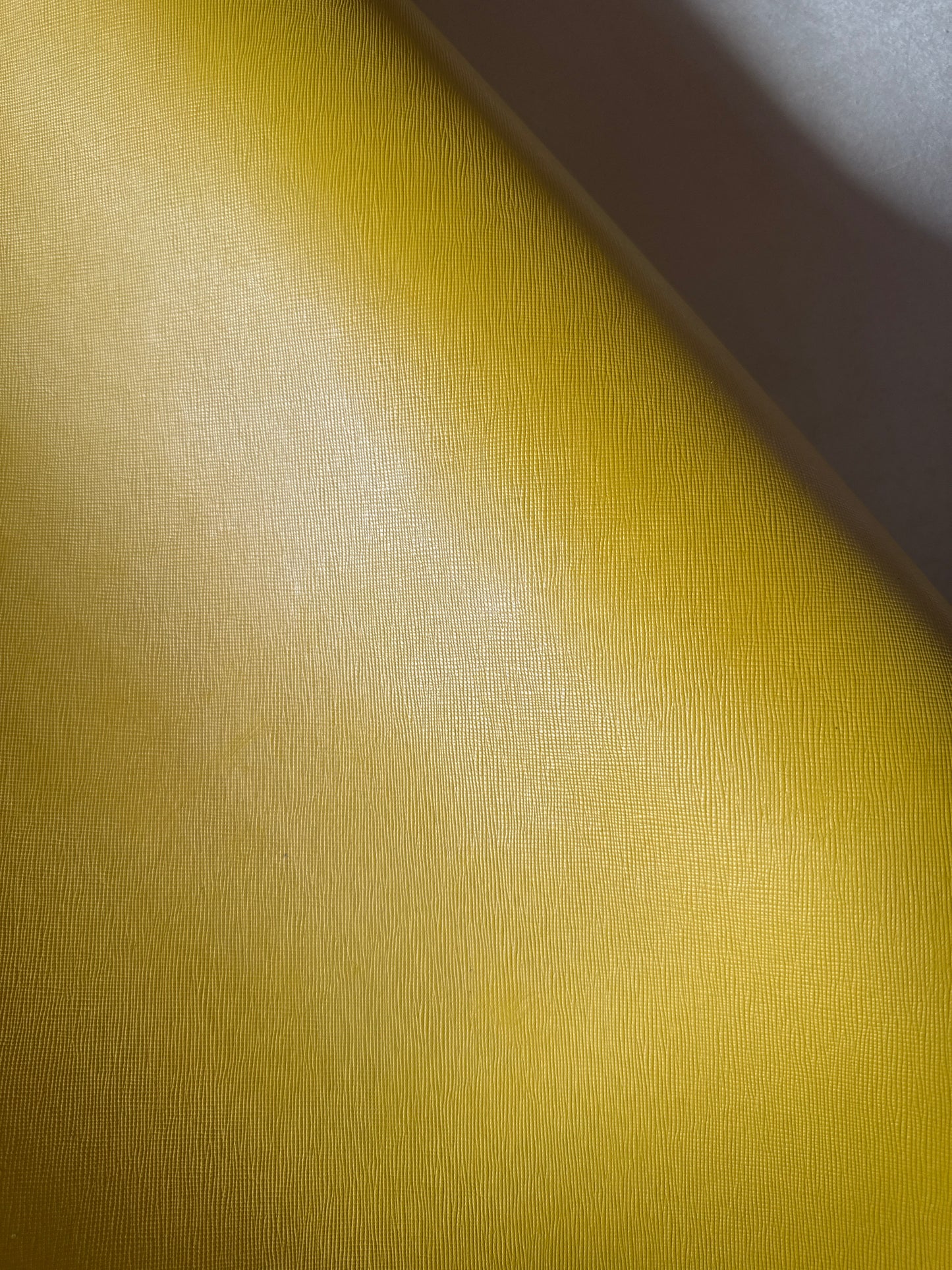 Saffiano Leder 1,4 mm. 1/2 Skin