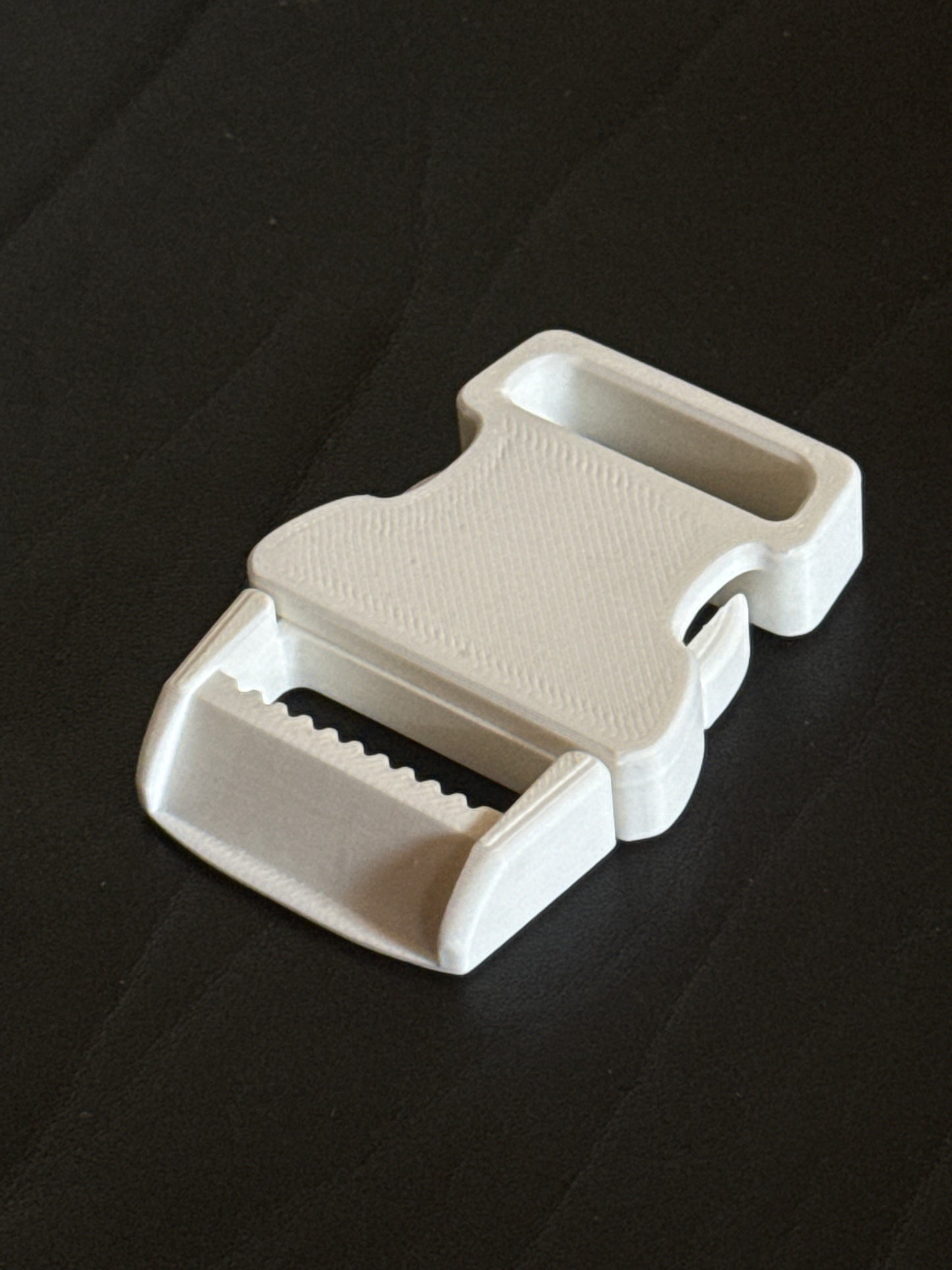 Snap Buckles plant based PLA Bioplastic.