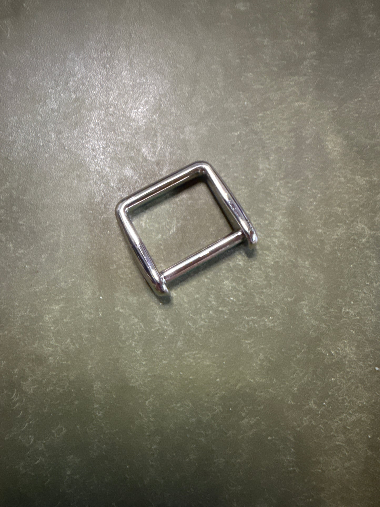 D-Ring 25 mm vernickelt Durchlass, Zink. 6 mm Stark