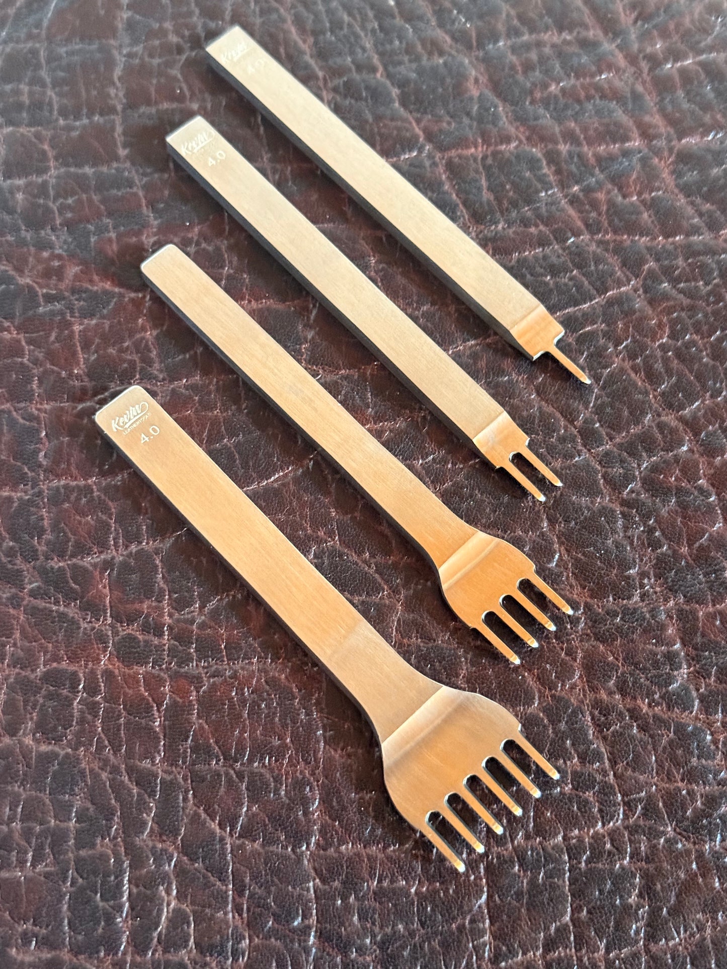 4er Basic Set Kevin Lee Basic Prickeisen japanische Form (Diamantenform). Pricking iron
