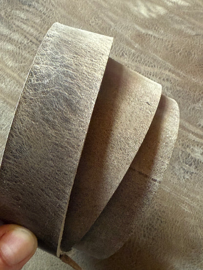 Leder Riemen 3,5 mm, grau-beige Taupe Charakter rustic 125-130 cm. Hals