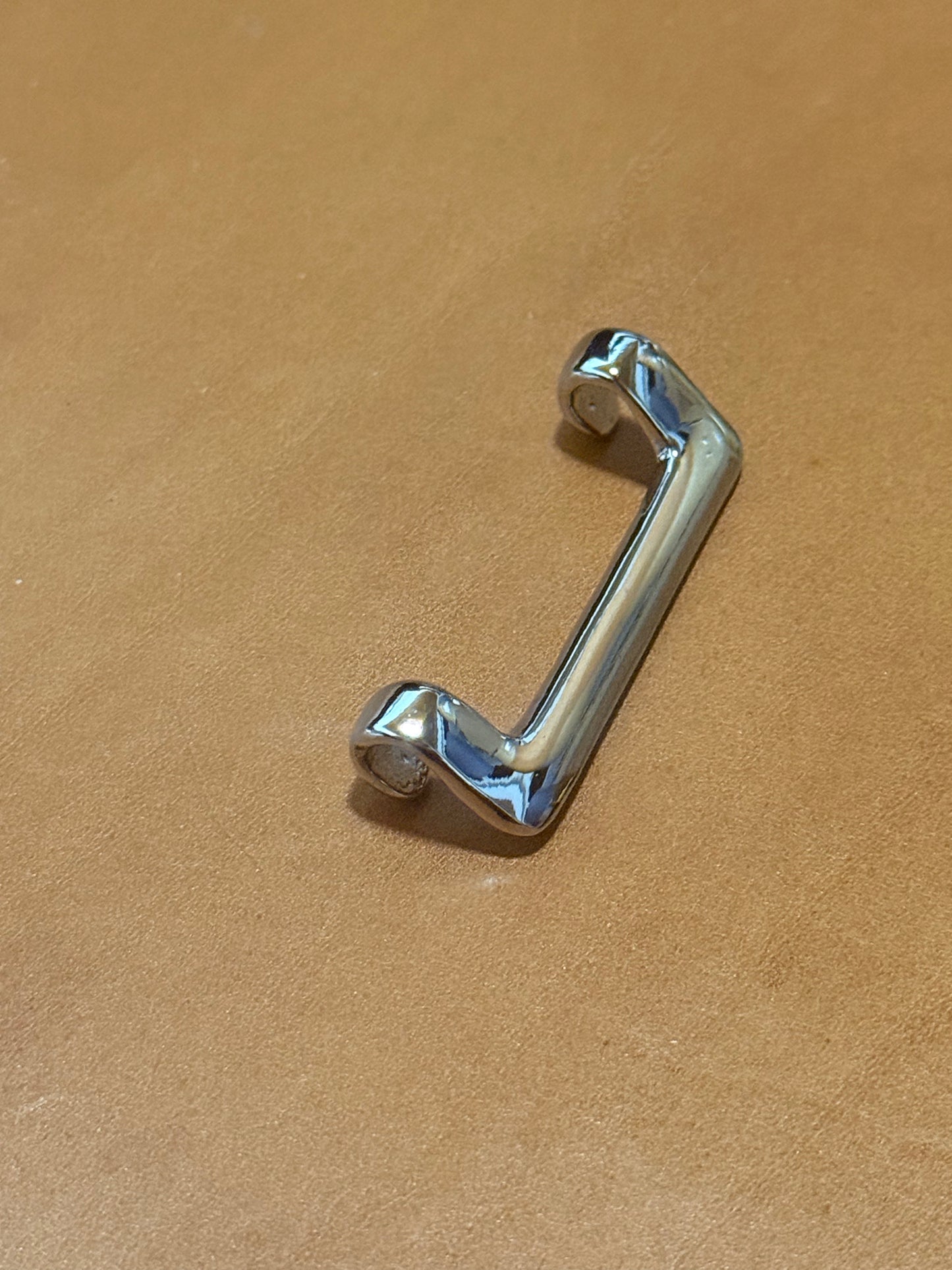 Sam Browne Hook Bar, Nickel