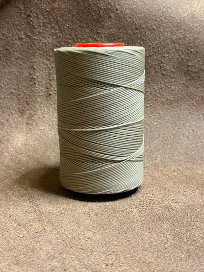0,8 mm Ritza 25 tiger 50 m Spule | Nähgarn für Leder, gewachst. Handstich, flache Form