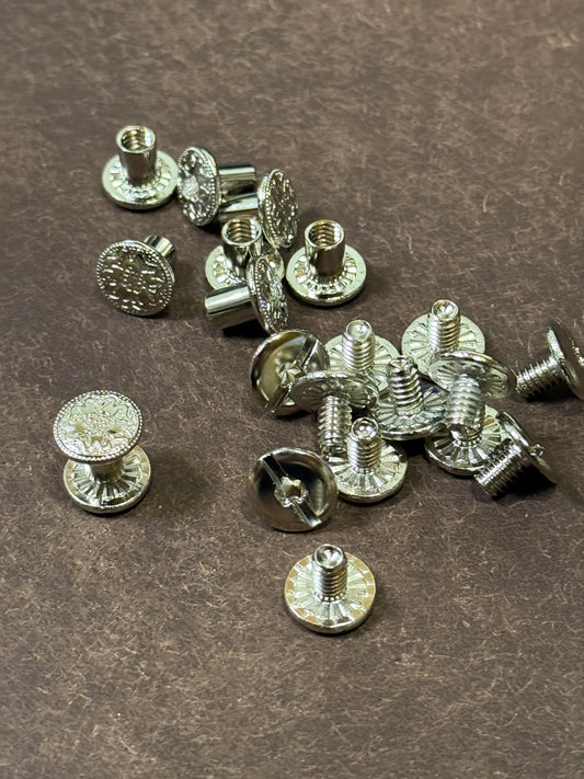 5x Chicago Screw D10mm 1/4“ H6,4mm with floral design. Messing vernickelt. Brass nickel plated. Buchschraube