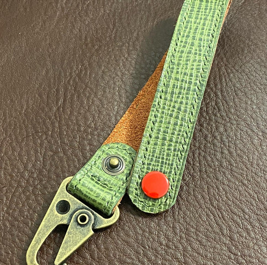 Key fob 2-ply, sewn | Green (only on order)