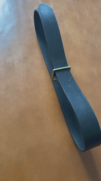 Leather belt made of "Hermann Oak" leather | Color - dark brown